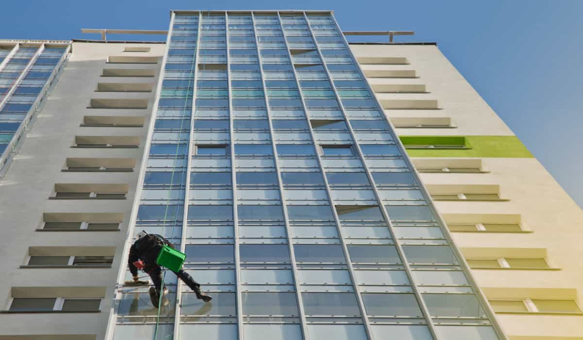 5 Buildings That Need High-Rise Window Cleaning: Discover Which Ones!